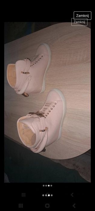 Snakersy ubrane dwa razy