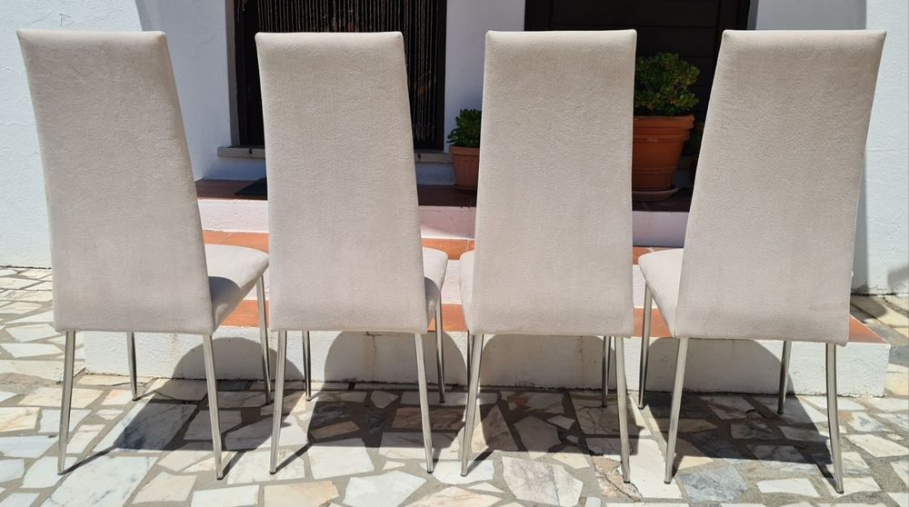 4 Cadeiras pele de pêssego bege e inox, 2 por 35€ cada + 2 oferta