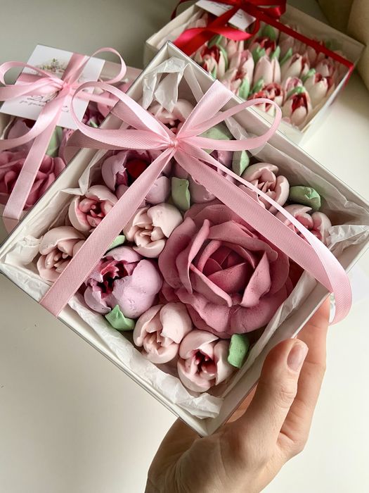 Зефірні квіти тюльпани подарунок на 8 березня