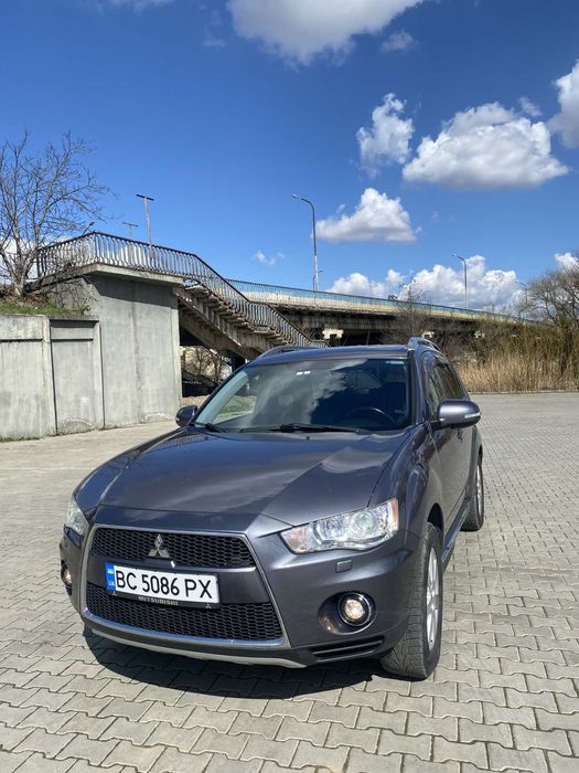 Продам машину,всі деталі по тел. 06******21. Дивіться всі оголошення.