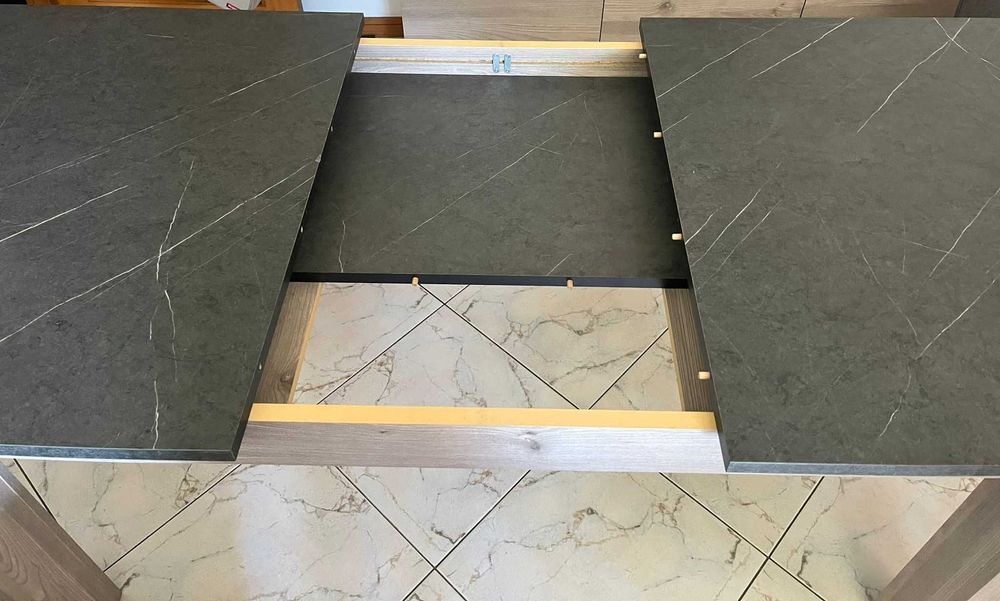 Aparador + Mesa Jantar Extensível + 4 Cadeiras