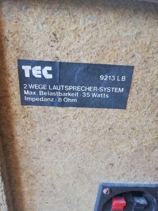 Colunas de som TEC