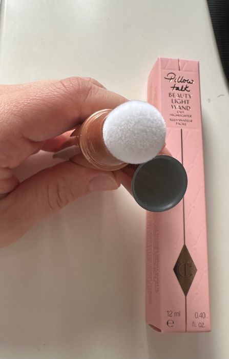 Рідкий хайлайтер Charlotte Tilbury