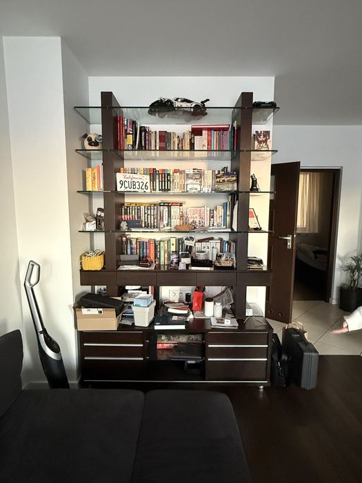 Regał na ksiażki ozdoby do salonu