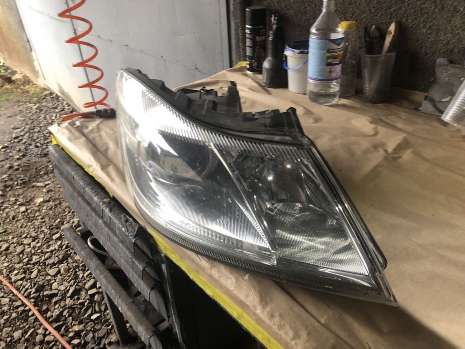 Фара права OCTAVIA А5