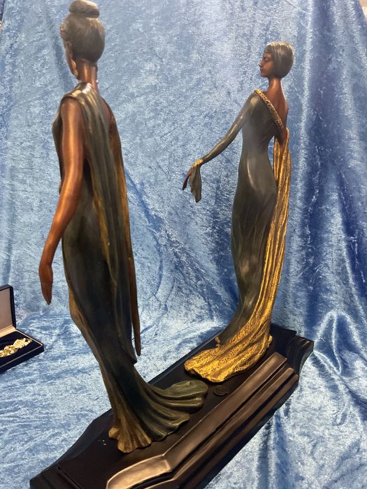 Escultura em bronze  37x39 cm   Anúncios abaixo