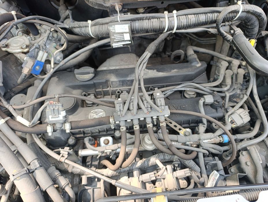 продам мінівен Mazda MPV 2004 р.в. 2.3 газ/бензин