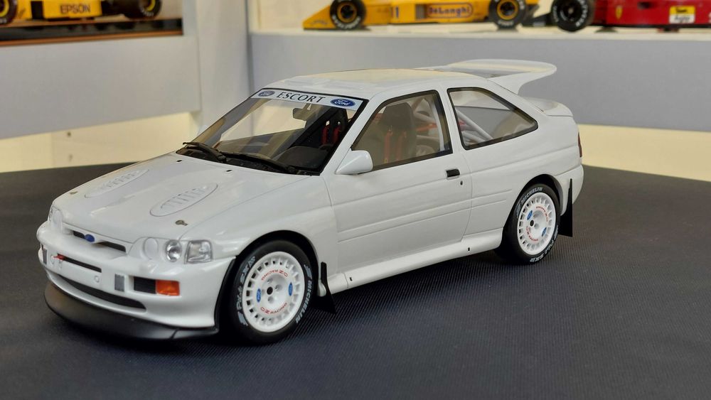 Ford Escort RS Cosworth Gr.A limit 999 otto 1:18