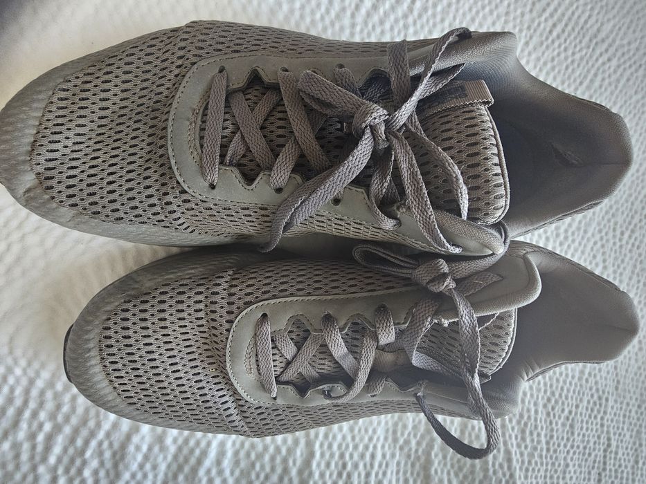 Skechers Arch fit 47 oddychające