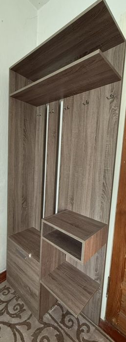 Продам шафу в прихожу  для одягу.