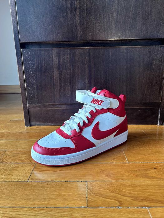 Ténis Nike Vermelhos