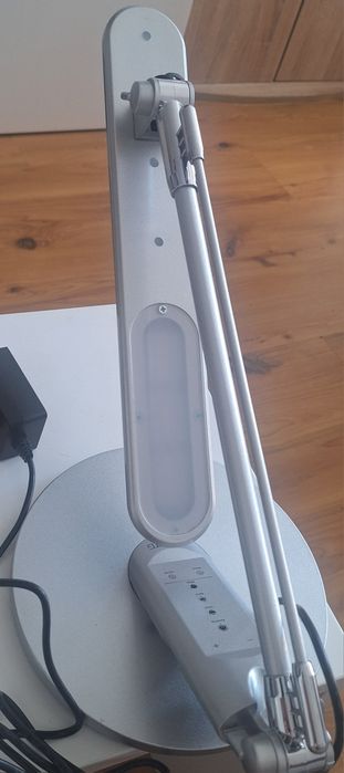 Lampka biurkowa dotykowa led