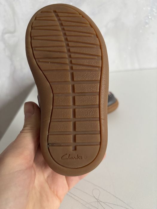 Кросівки для дівчинки Clarks