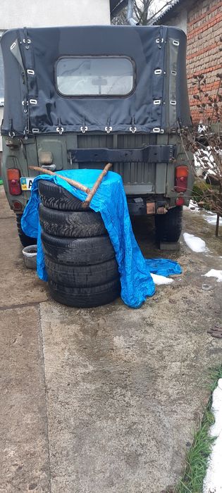 Продаю  УАЗ  469