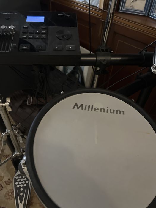 Bateria eletrónica Millenium MPS-850