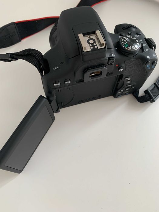 Canon 750D + 50mm f/1.8 + cartão SD | Excelente estado