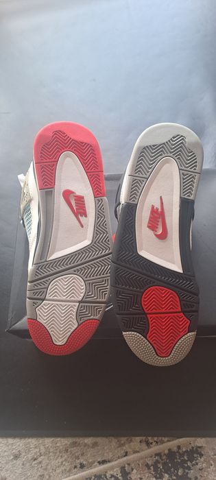 Nike Air Jordan Retro 4