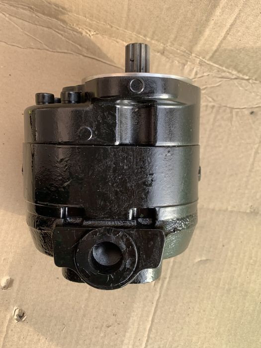K1054154 GEAR PUMP Doosan