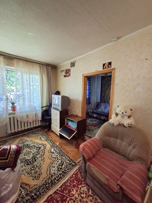 Продам 4 к.кв-ру. Одесская