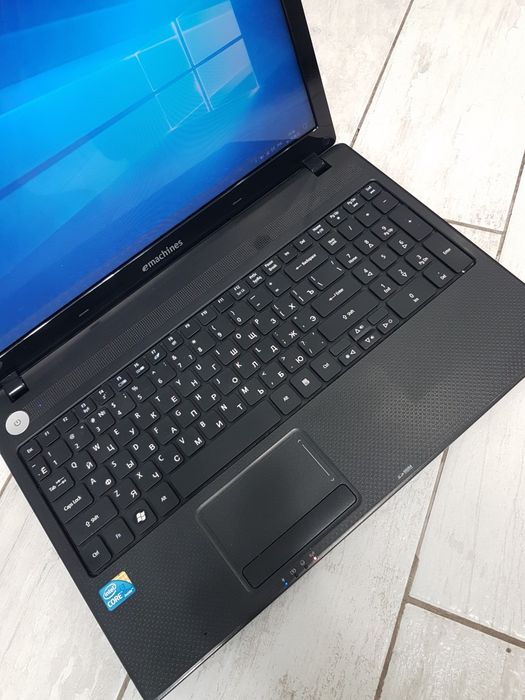 Ноутбук Emachines E732 i3-380M