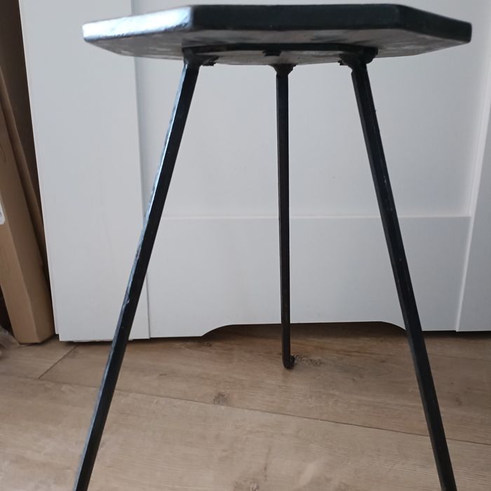 Taboret kwietnik krzesło metalowe nogi