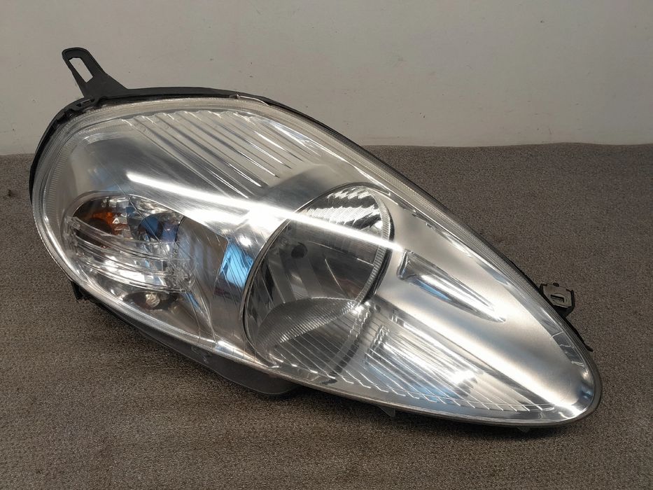 Ótica / farol direita FIAT Grande Punto (199_)