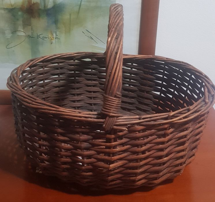 Cesta em  vime trançado 31cms diametro