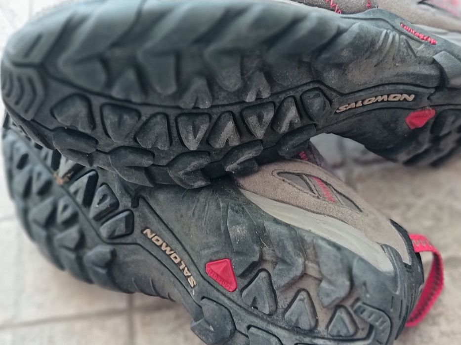 Tênis , sapatilhas marca Salomon n. 39,5