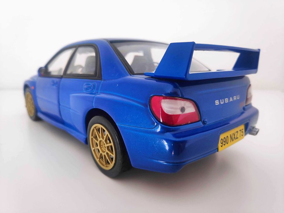 subaru impreza, escala 1:18