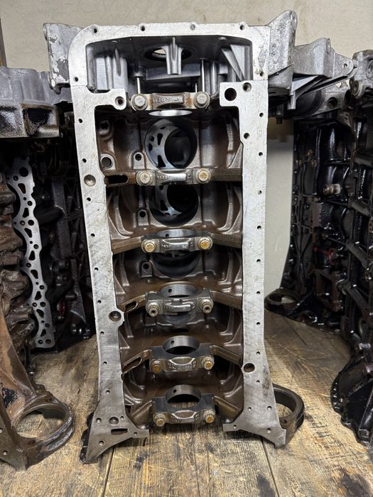 Блок двигун Мерседес Спрінтер Вито Ом611 646 2.2 612 647 2.7 602 2.9