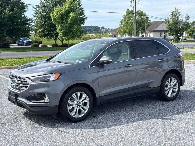 2022 Ford Edge Titanium