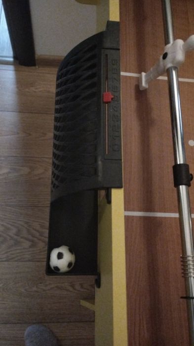 Piłkarzyki w zestawie dwoma piłeczkami