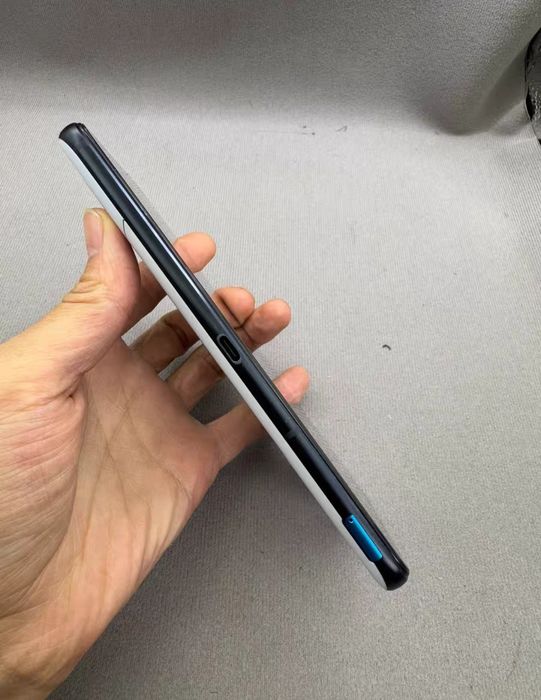 Новий телефон Asus ROG Phone 6 Pro 18/512