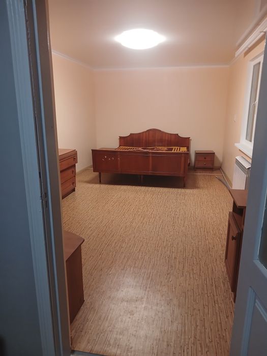 Сдаётся ДОМ в общем дворе