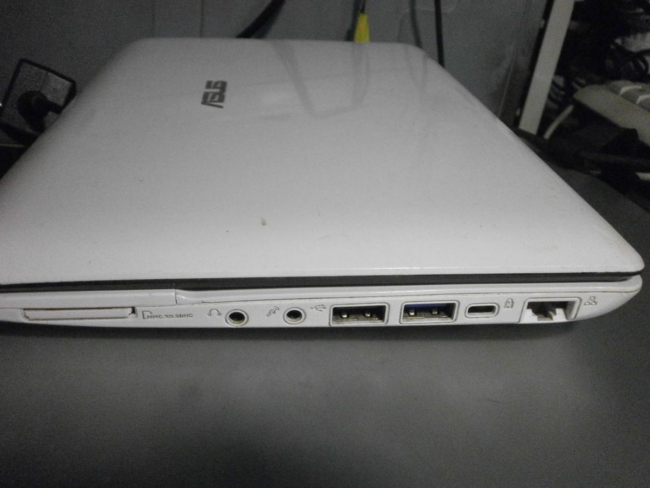 Asus Eee PC 1015B