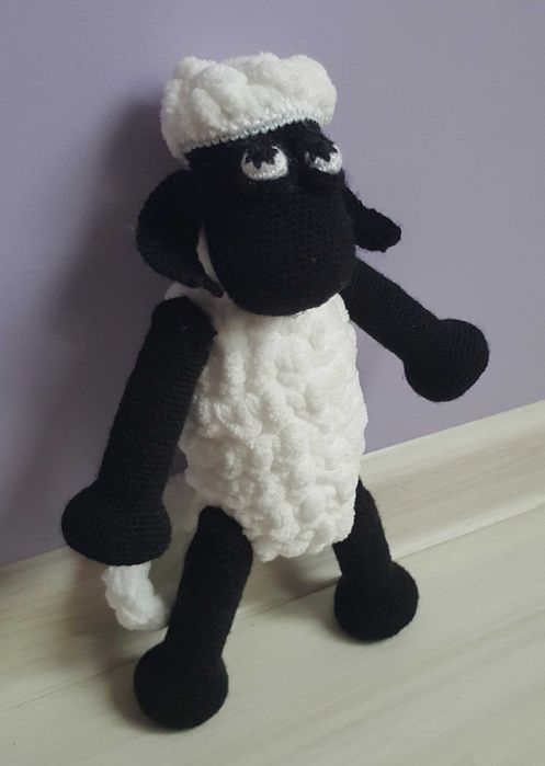 Baranek Shaun - maskotka na szydełku dla dziecka- rękodzieło, handmade