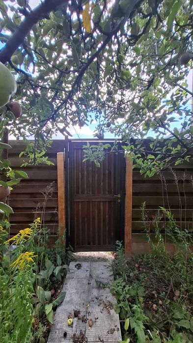 Продам дачу, участок Ледное, Бавария, метро Холодная Гора AN