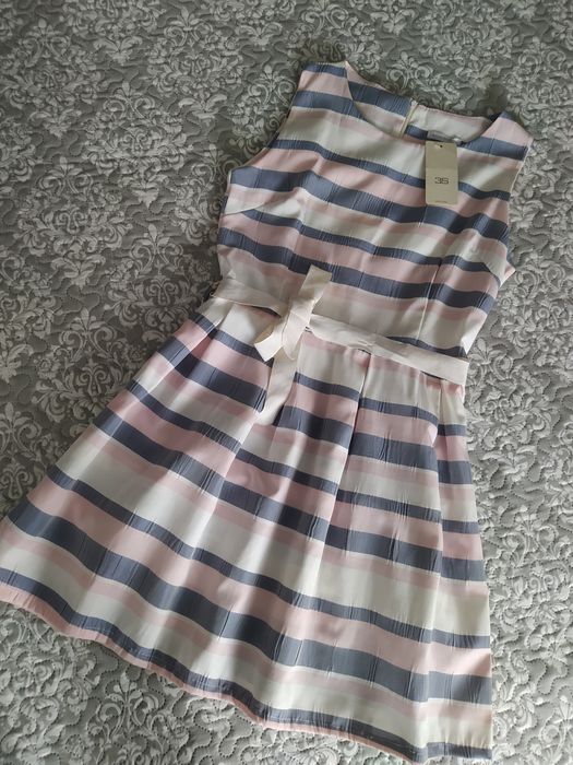 Продам сукню нову