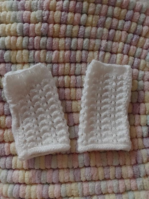 Handmade/Ekskluzywne rękawiczki, mitenki z Madrytu