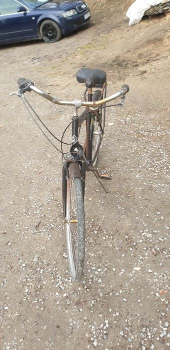 Stary rower pelikaan