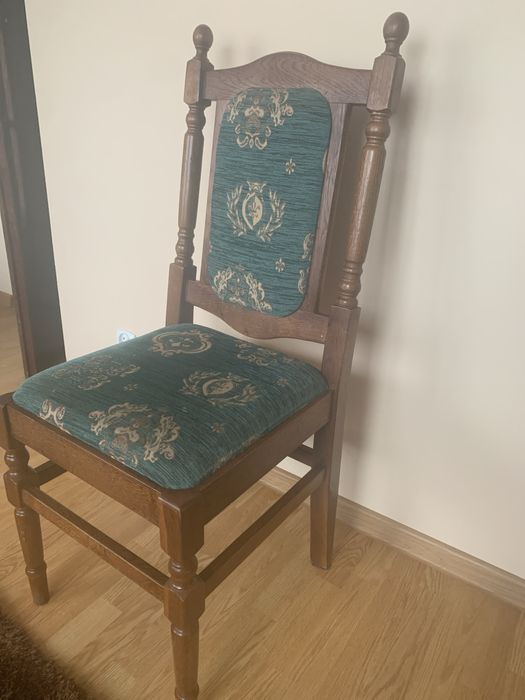 Krzesla tapicerowane