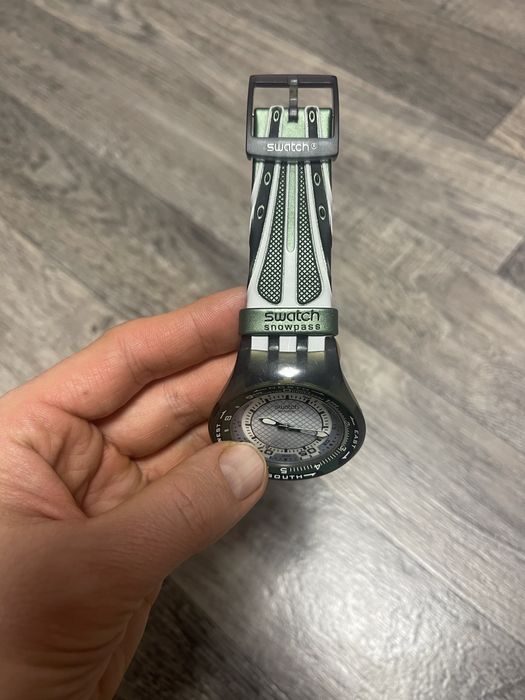 Продам часы Swatch