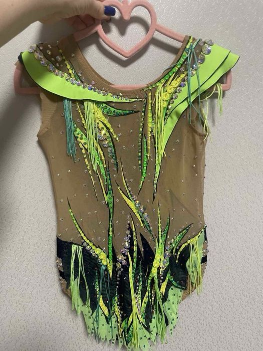 Купальник для художественной гимнастики