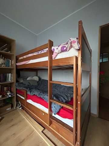 Podwójne  łóżko  dlugość 2 m