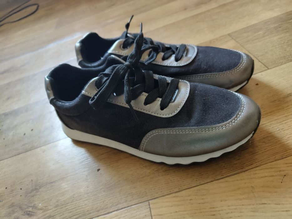 Sprzedam buty damskie