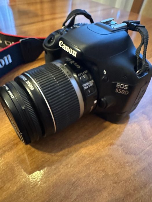 Фотоаппарат Canon EOS 550D + Вспышка Yongnuo YN568ЕХ11