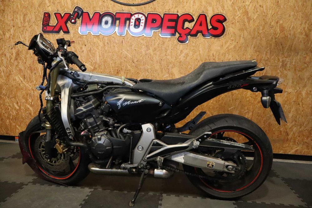 Honda Hornet 600 ano 2007 para peças.