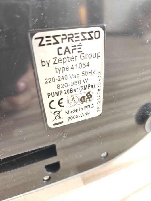 Ekspres do kawy kapsułkowy na kapsułki zespresso