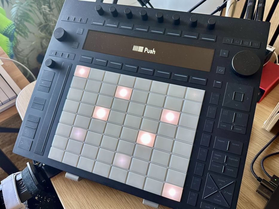 Ableton Push 3 Standalone + mala Musiin | Garantia até 06/2027 | Como novo