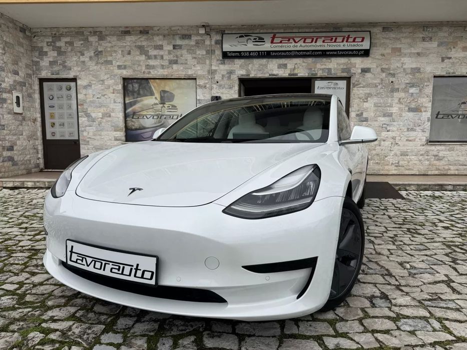 Tesla Model 3 Tração Traseira